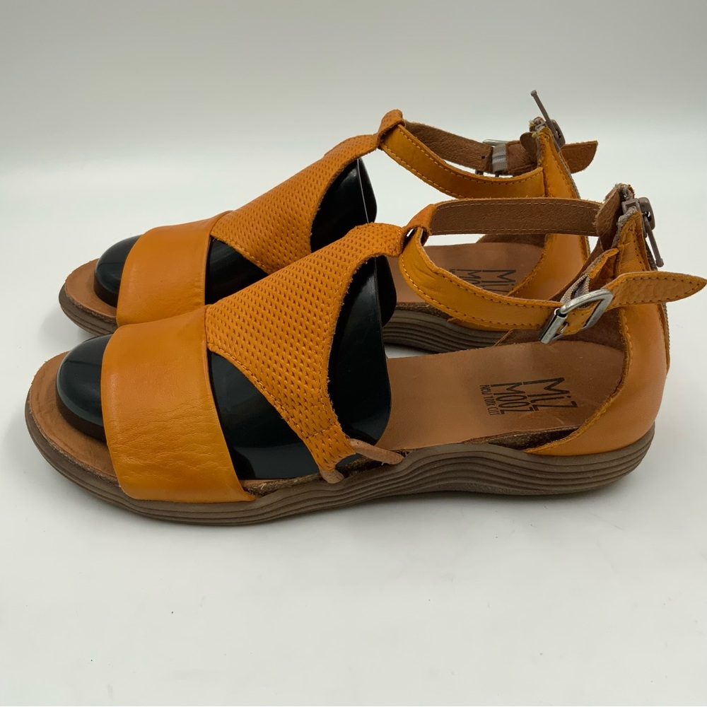 Miz Mooz Mari Yellow Orchid Perforated Slingback Sandal Stylish Women’s Size 38. - Picture 5 of 8